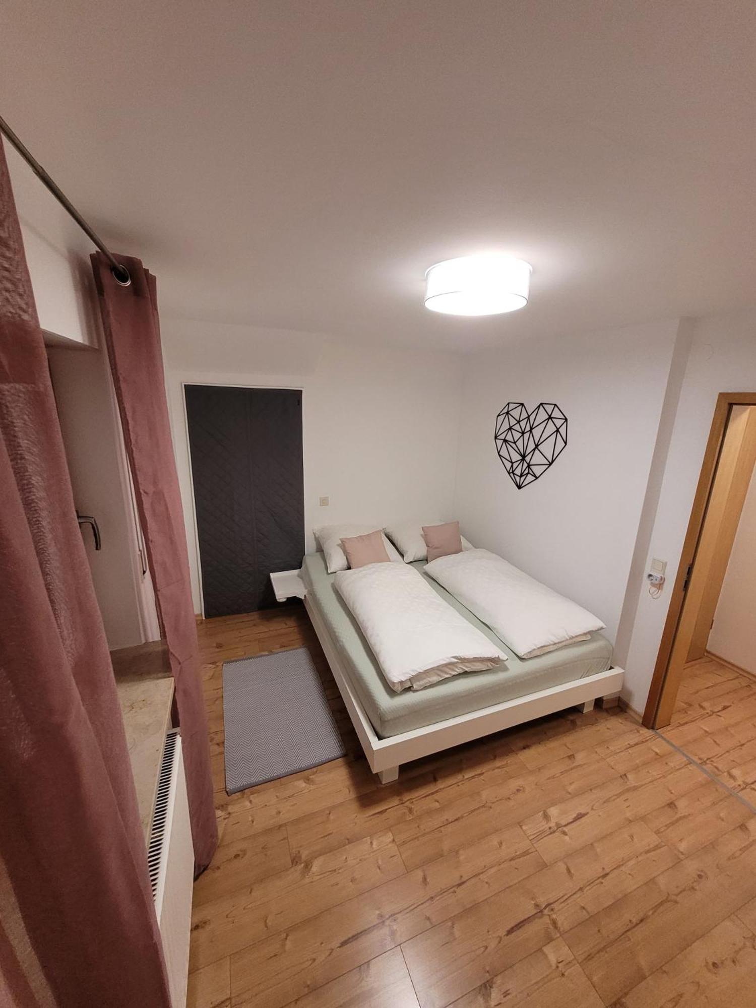 Fewo - Klein Aber Fein, 1-3 Personen, Souterrain Rödental Esterno foto